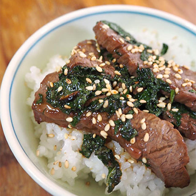 ミニサイズの焼肉丼