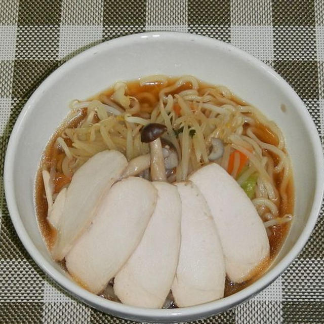 野菜チャーシュー風ラーメン