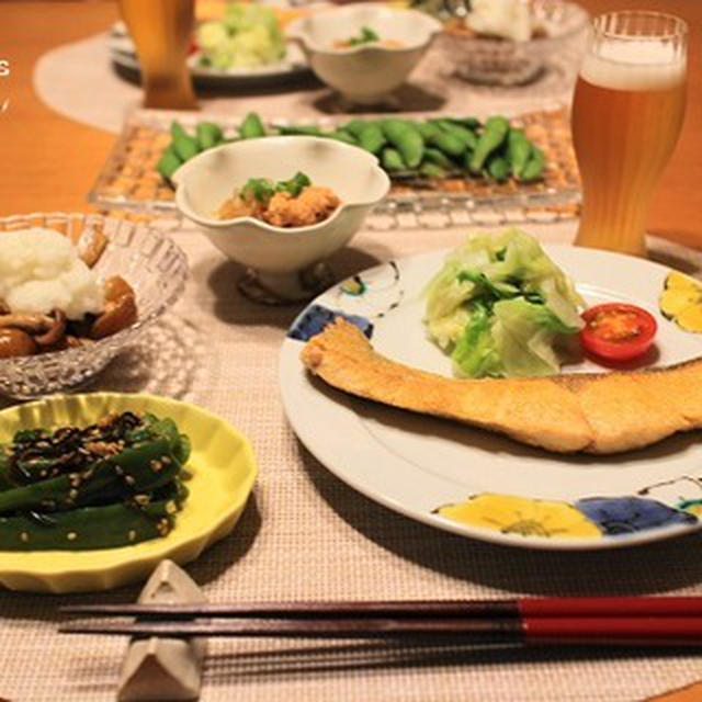 『秋鮭のソテー』とストウブで『小さいおかず』の献立。