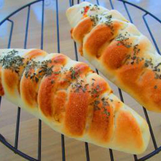 ｶﾚｰｷｬﾍﾞﾂ・ｳｲﾝﾅｰﾁｰｽﾞﾊﾟﾝ♪ｼﾅﾓﾝﾚｰｽﾞﾝのお花編みﾊﾟﾝ♪