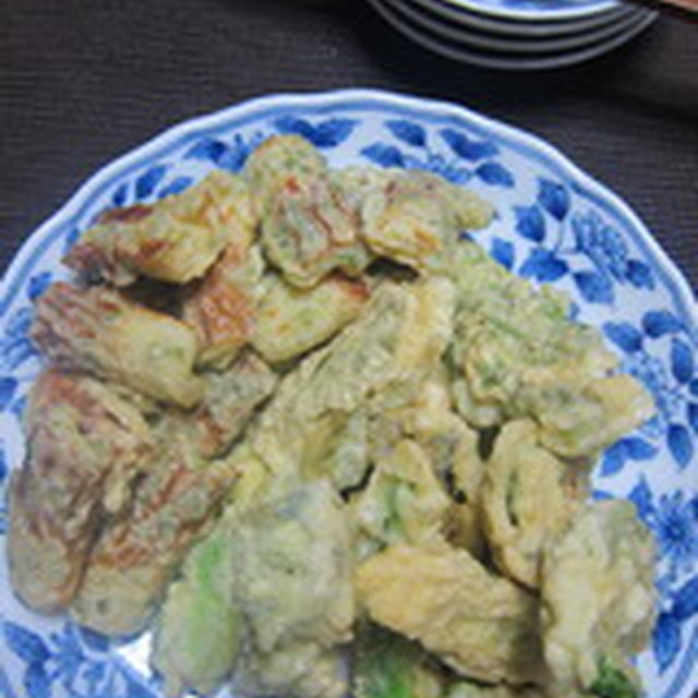 「子持ち高菜の天ぷら・ちくわの磯辺上げ」