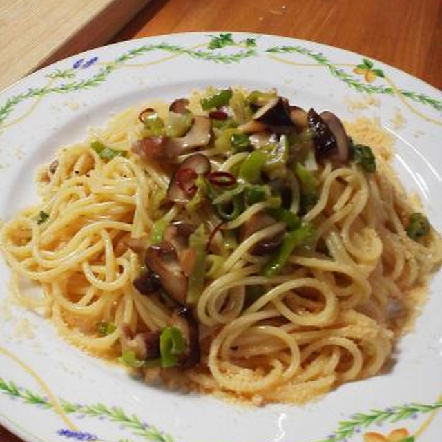 シイタケと葱のペペロンチーノ！