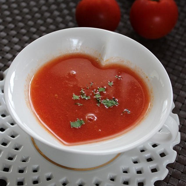 簡単！完熟トマトの自家製ジュースの作り方