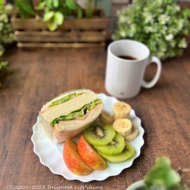 サンドイッチ・スパムおにぎり・もやしラーメン～食事記録