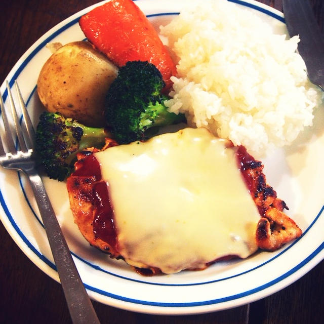 サミットの惣菜コーナーで見た「チーズチキンステーキ」が超ウマそうだったから、真似して作ってみた。