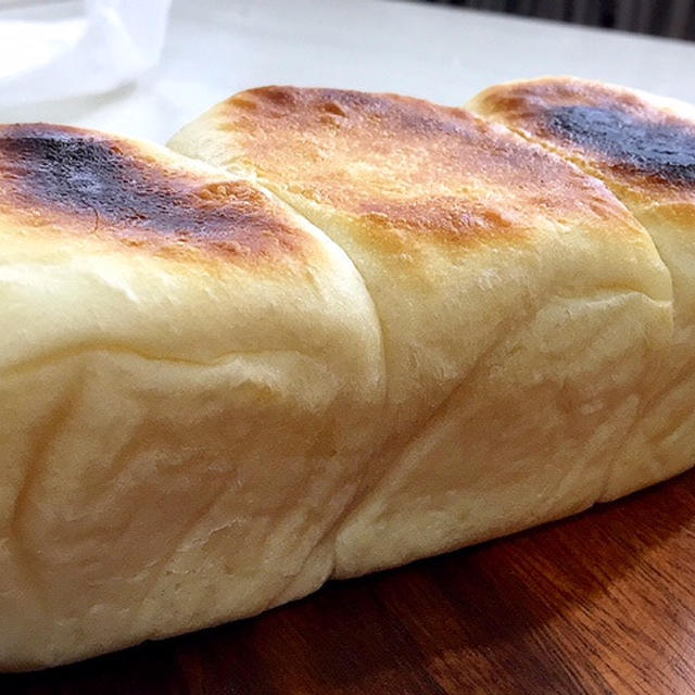 子どもたちもウキウキに！土鍋でもちふわの基本の食パンが作れます