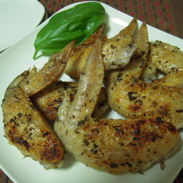 手羽先のバジル風味焼き
