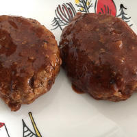 やわらか煮込みハンバーグ。