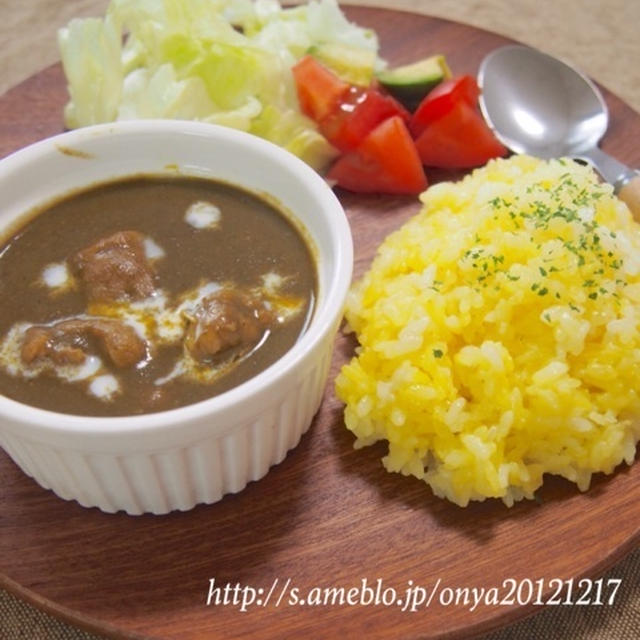 【簡単カフェ飯】栄養満点♪ほうれん草たっぷりカレー