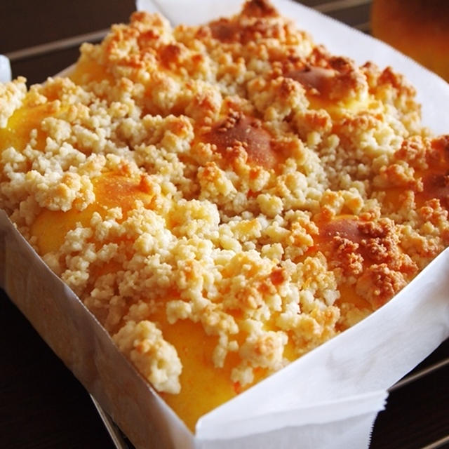 クランブルのせ✩にんじんパン