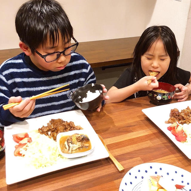 晩御飯は生姜焼き定食です！