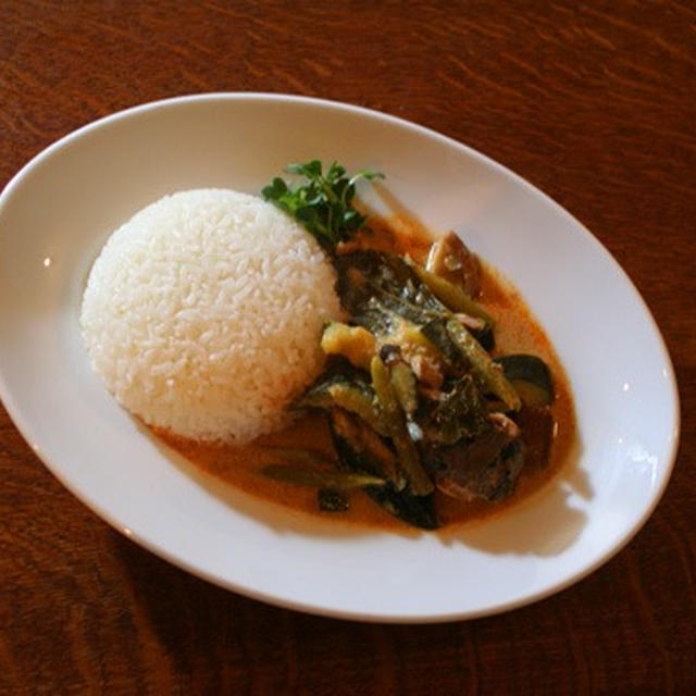 サバ缶のレッドカレー