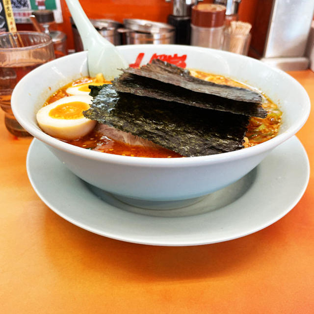 辛味噌ラーメン激辛＋1を背脂変更の多めで啜る 〜ほうれん草増しと味付け玉子・山岡家初め〜