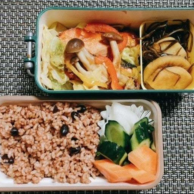 鮭のチャンチャン焼き弁当・チューリップ・２種類の松花堂弁当