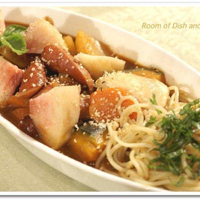 〈デミグラスソース〉旬を満喫！！新食感《具沢山　桃味デミスープのパスタ添え》
