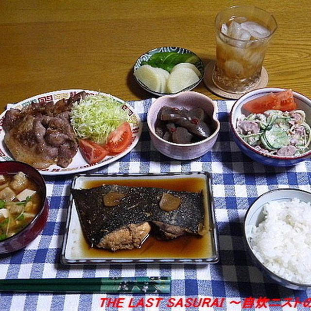 【夕食】子持ちかれいの煮付け・豚肉しょうが焼き・スパサラ…