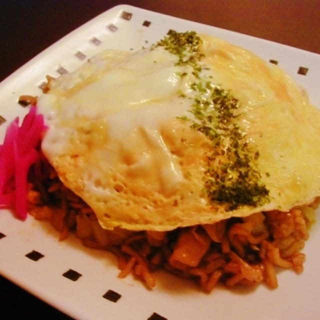 オムそばめし