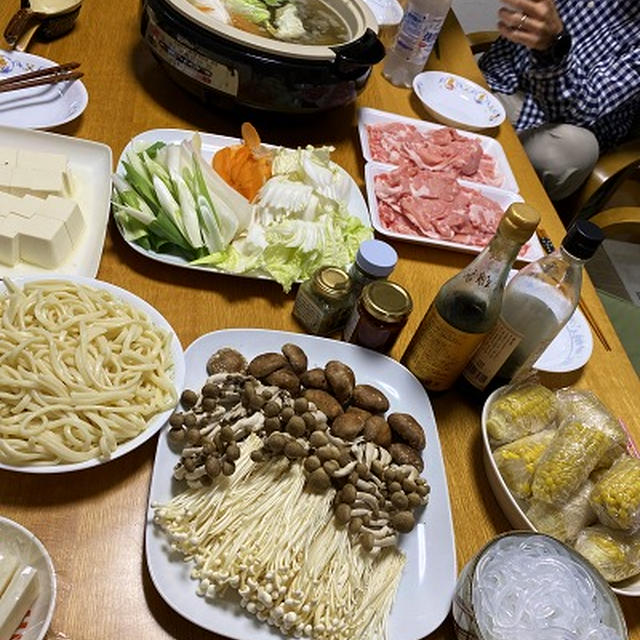 京君ファミリーと鍋で夕飯＆皮ごとのさつま芋羊羹♪