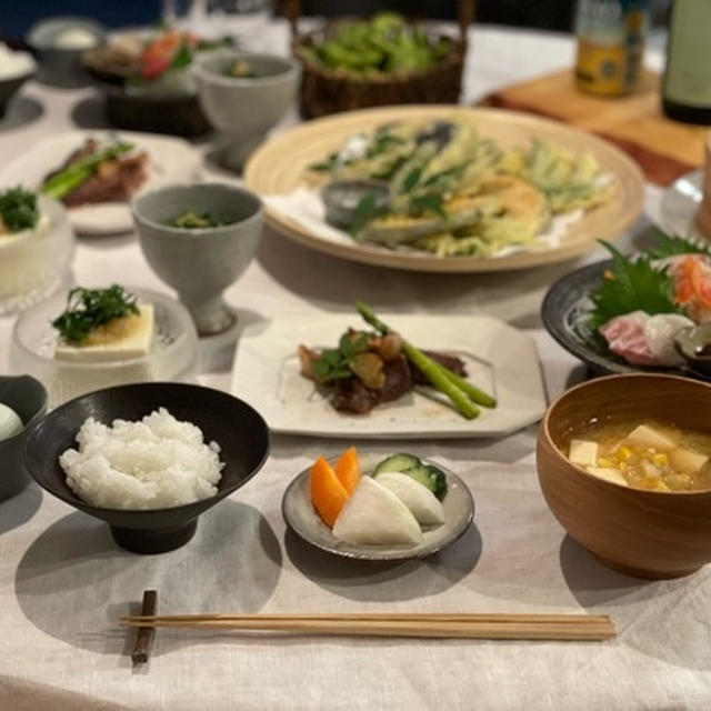 天ぷら、お刺身、ミニステーキと主役まみれの夜ごはん