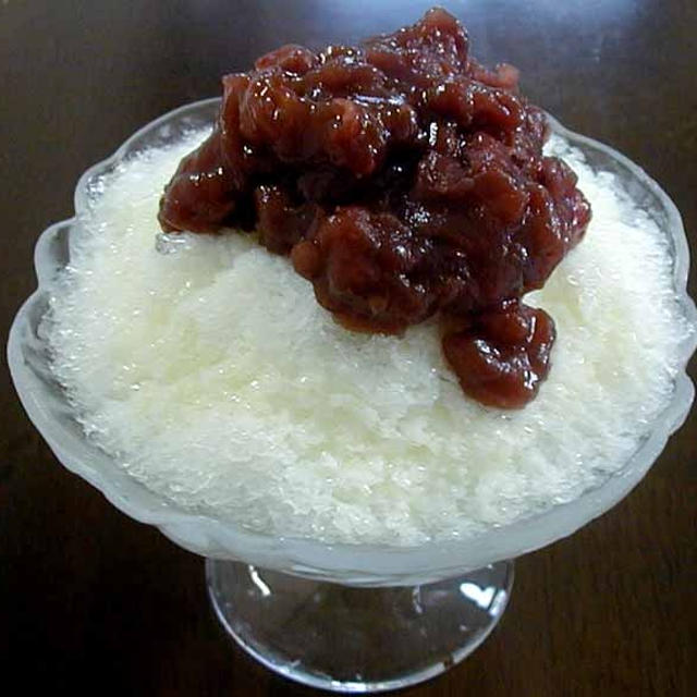 小豆炊いてかき氷