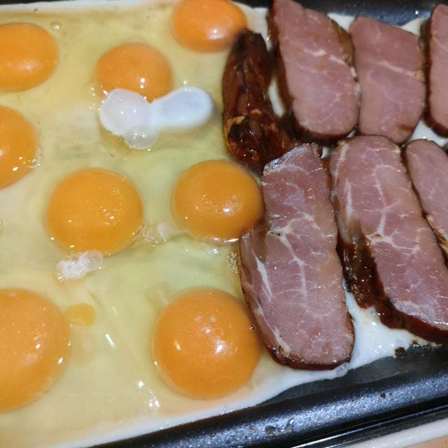 昨晩の焼肉からの〜朝もホットプレート大活躍＼(^o^)／