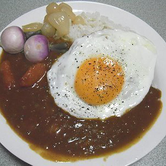 普通のカレー。お得なうどん定食