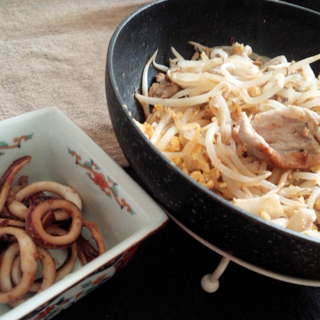 イカ焼きと豚もやし炒め