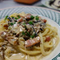 フンギポルチーニとチーズのパスタ／ひじきと豆腐のサラダ