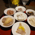 河豚の昆布締め、河豚ハム、海鼠の中華煮、蛸の卵のしっとり煮で一献