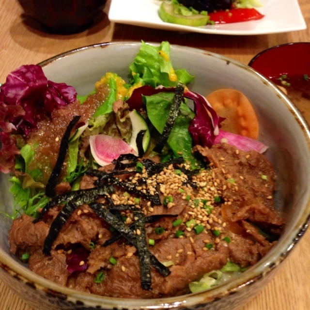 表参道 たまな食堂