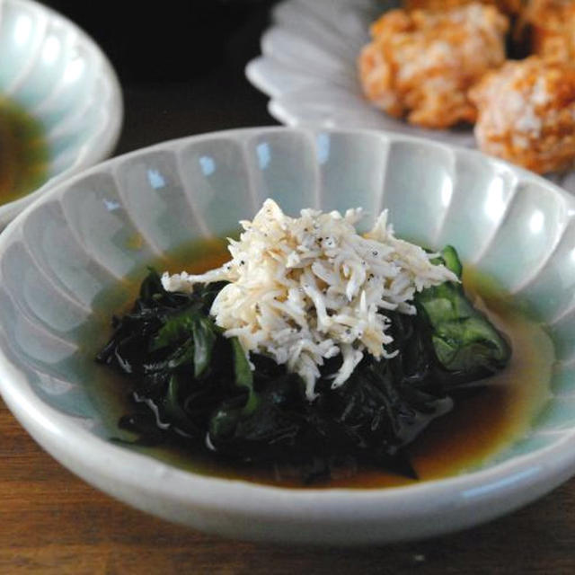 簡単☆鳴門わかめと釜揚げしらす(缶詰)の酢の物