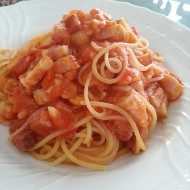 トマト１つでイタリアーンなパスタでランチ