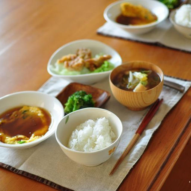 ふんわり卵のニラ玉あんとブロッコリーの胡麻ナムル、それから愛妻へのメール