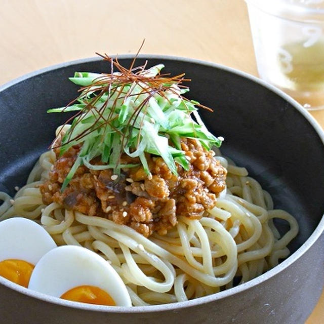 茄子とトマトの肉みそ風まぜ麺