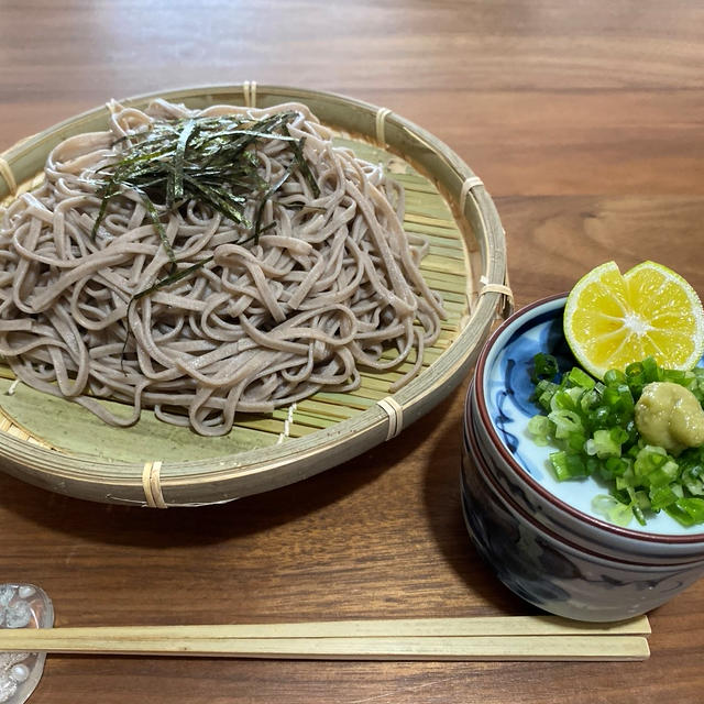 今日のお昼は、ウダウダ話 (∀｀*ゞ)ｴﾍﾍ