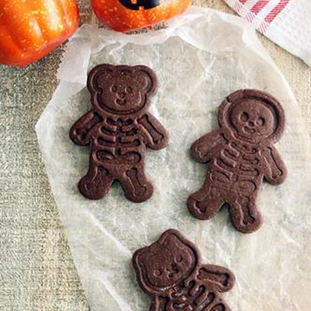 ハロウィンに！ほねほねスタンプクッキー！