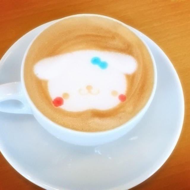可愛いカフェのデザインカプチーノ。。。