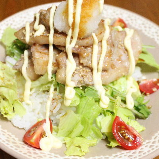 豚のしょうが焼き丼　レシピ