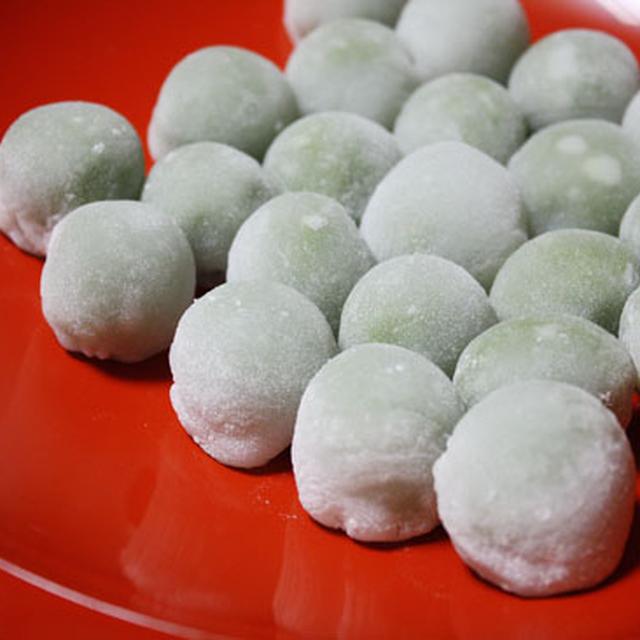 ほろ苦テイストな大人のお抹茶ミニ大福
