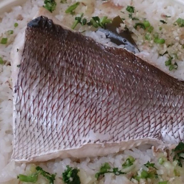 野郎飯流・鯛の土鍋ご飯