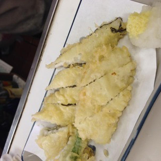 新世界の「半田屋」で昼酒
