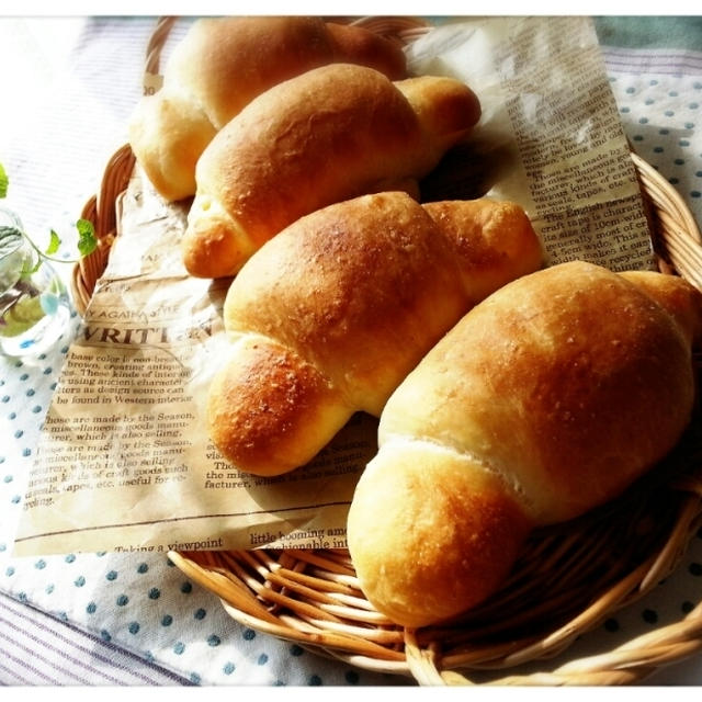 大好評～♡♡♡笑しゃんベーカリー人気パン♪絶品塩パン焼き上がりました～(*´ω｀*)