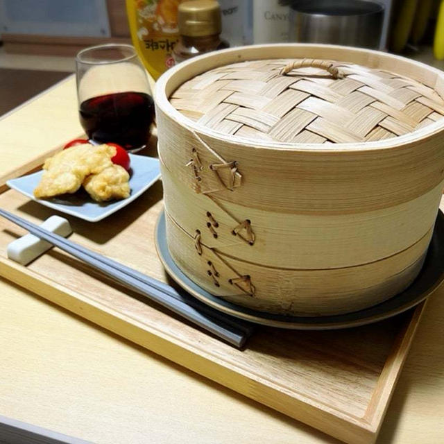 肉まん　蒸しキクラゲ　の蒸籠蒸し　の献立。