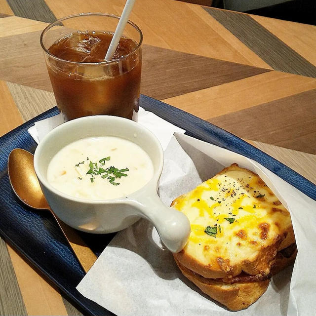 【ランチ☆THE FRONT ROOMのクロックムッシュはチーズがすごい！】