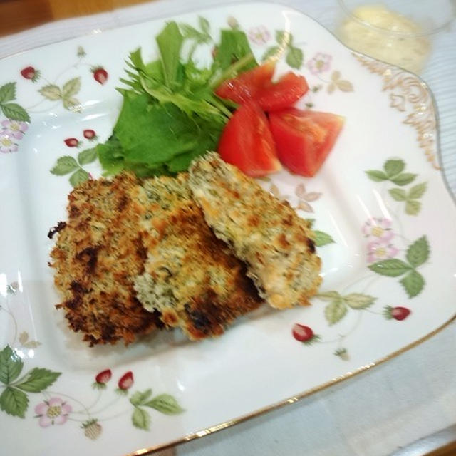 BISTROで秋刀魚のフライ。