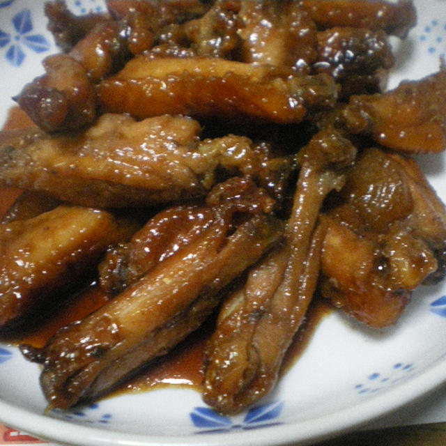 炊飯器で　手羽中照り煮の出来上がり〜♪