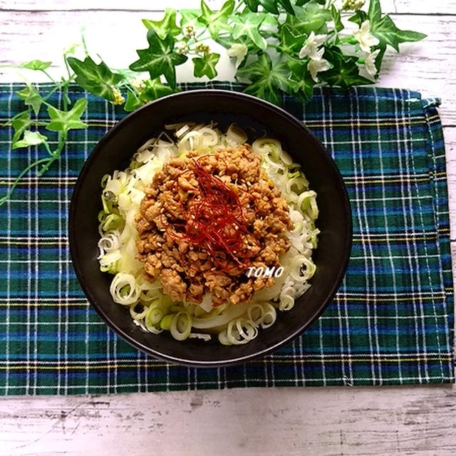 育ち盛りも満足♪肉みそ丼ぶり