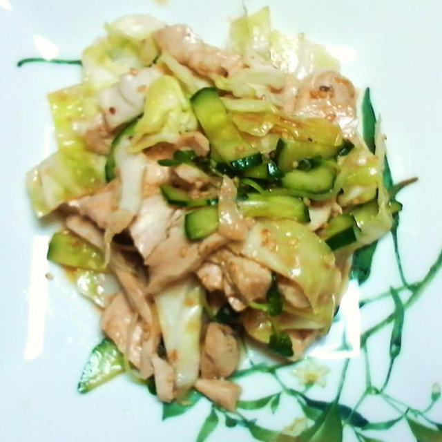 たくさん食べて！鶏あっさりサラダ☆