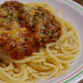TUCOでTallarines rojos con carneなるペルーのミートソースを。