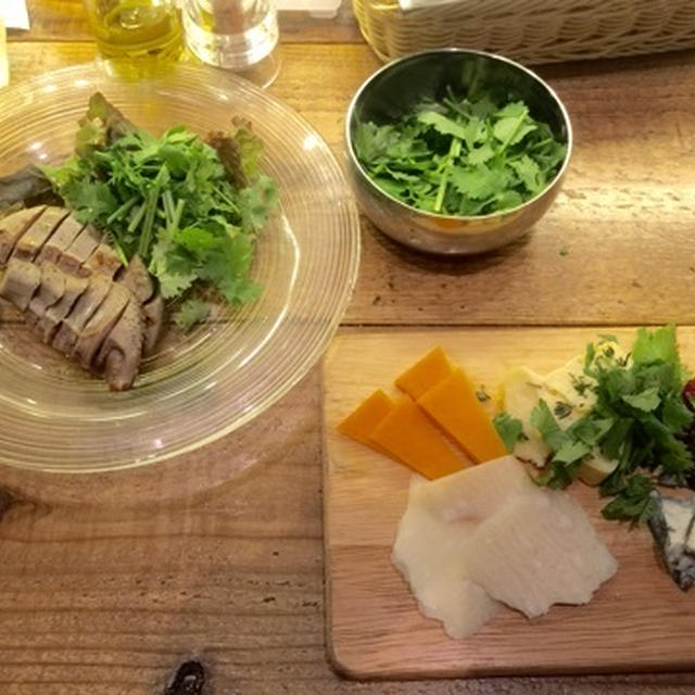 【三軒茶屋】ラム&amp;パクチー Salad Day　ラムとパクチー好きにオススメ！青パパイヤサラダ